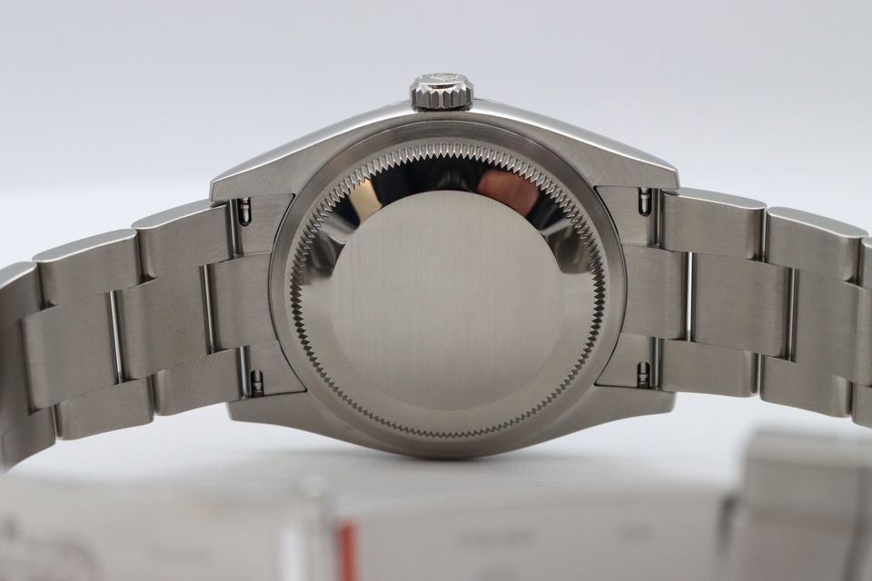 Rolex Oyster Perpetual 126000 Image 3